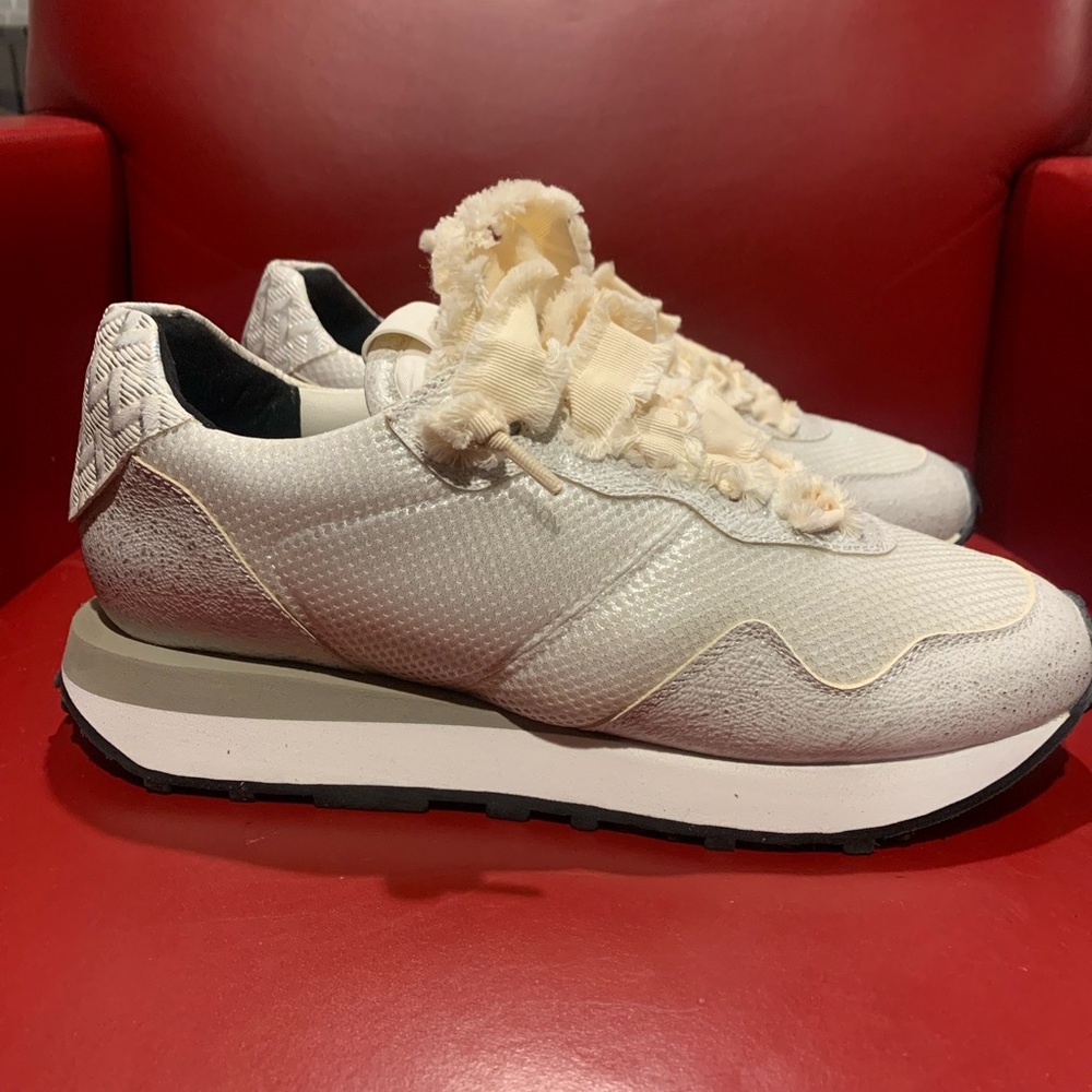 P448 Women’s Cancun Low Top Sneakers